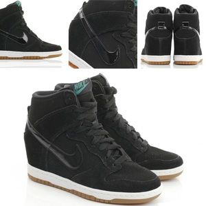 ✨RARE✨ NIKE Dunk Sky Hi Essential Black Gum 8.5